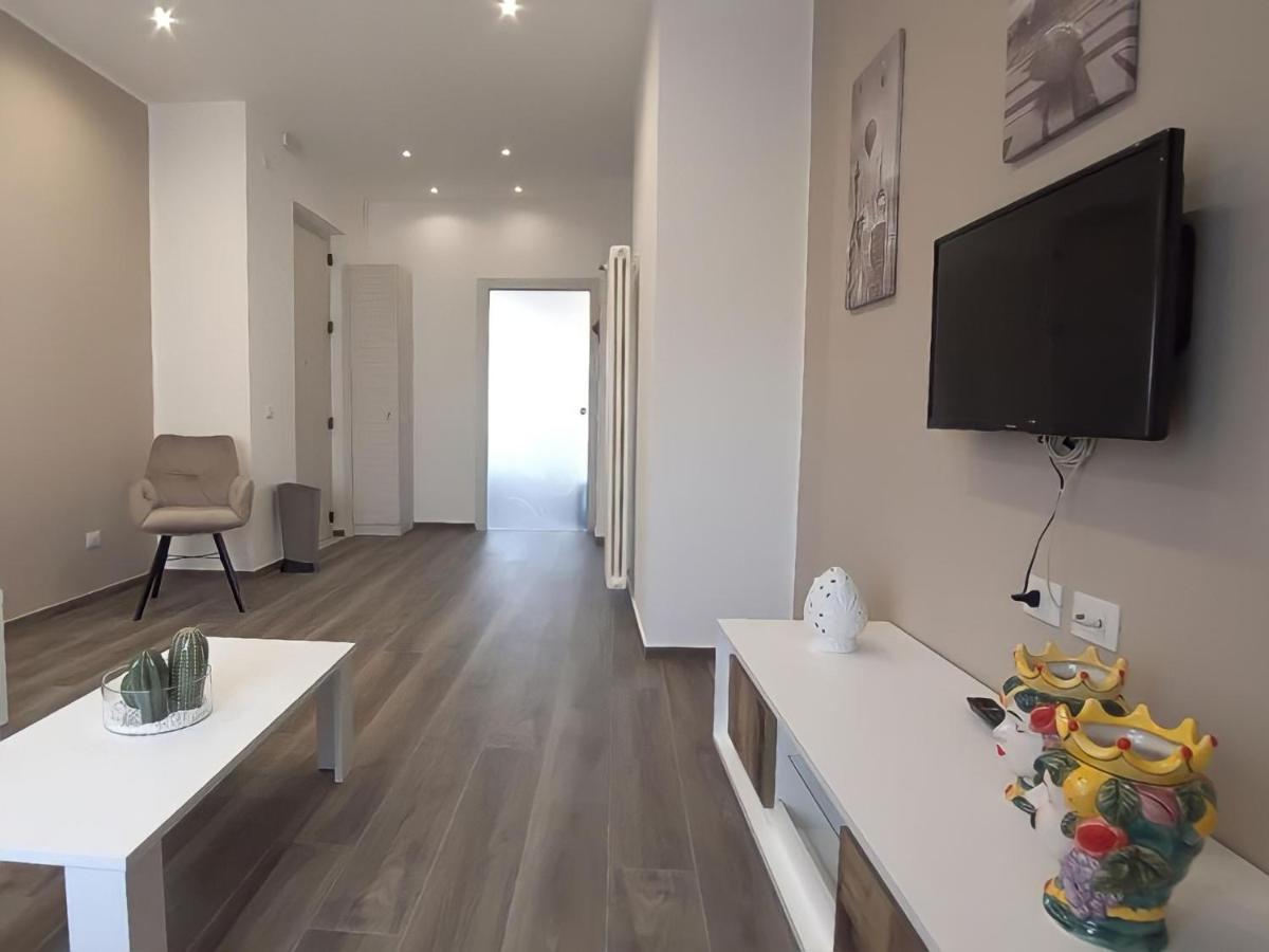 Garibaldi Rooms 29 - Piazza Marina A Palermo - In Pieno Centro. المظهر الخارجي الصورة