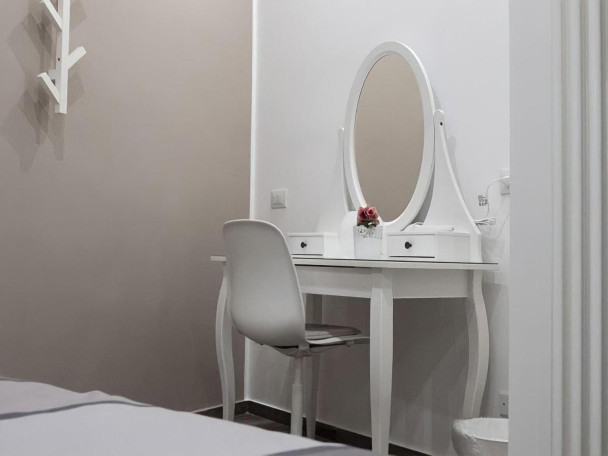 Garibaldi Rooms 29 - Piazza Marina A Palermo - In Pieno Centro. المظهر الخارجي الصورة