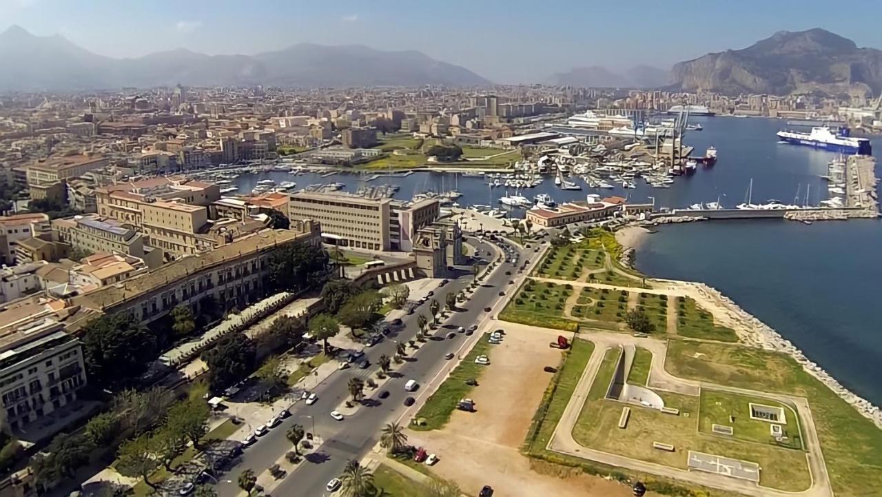 Garibaldi Rooms 29 - Piazza Marina A Palermo - In Pieno Centro. المظهر الخارجي الصورة