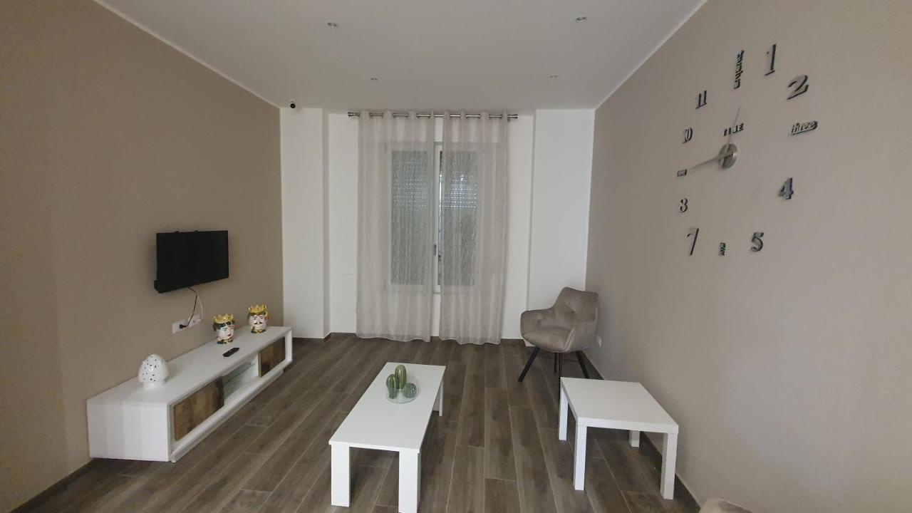 Garibaldi Rooms 29 - Piazza Marina A Palermo - In Pieno Centro. المظهر الخارجي الصورة
