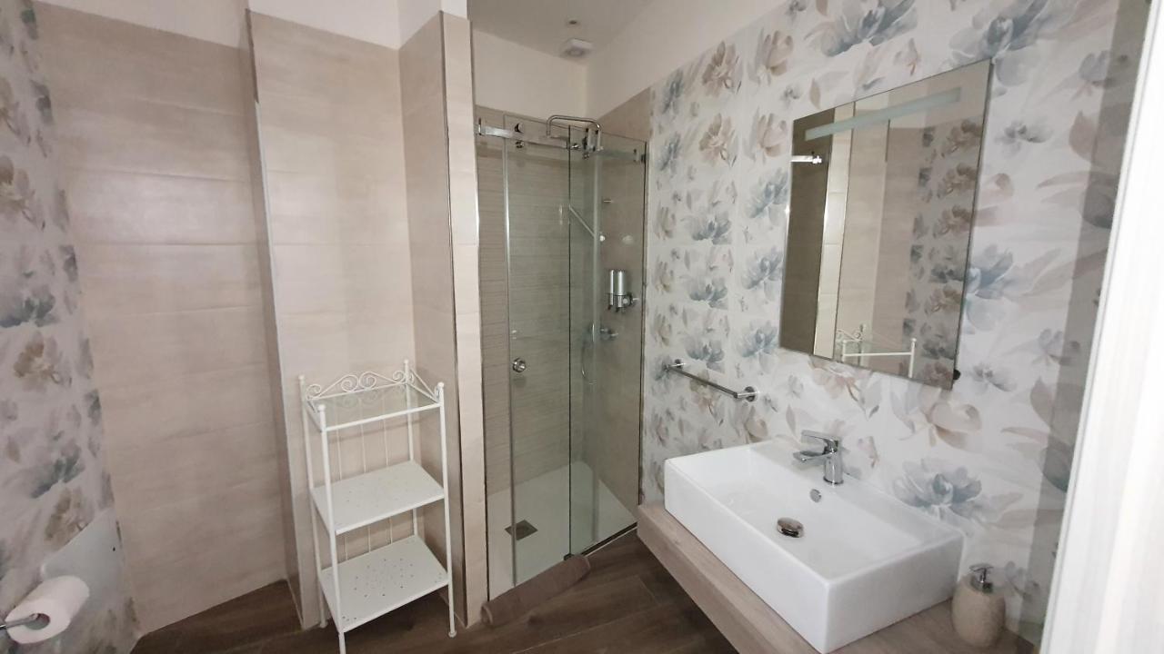 Garibaldi Rooms 29 - Piazza Marina A Palermo - In Pieno Centro. المظهر الخارجي الصورة