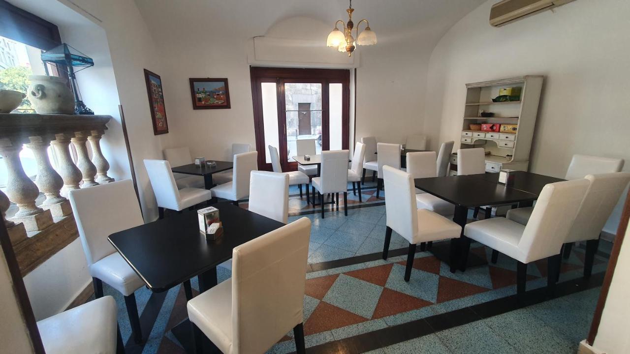 Garibaldi Rooms 29 - Piazza Marina A Palermo - In Pieno Centro. المظهر الخارجي الصورة